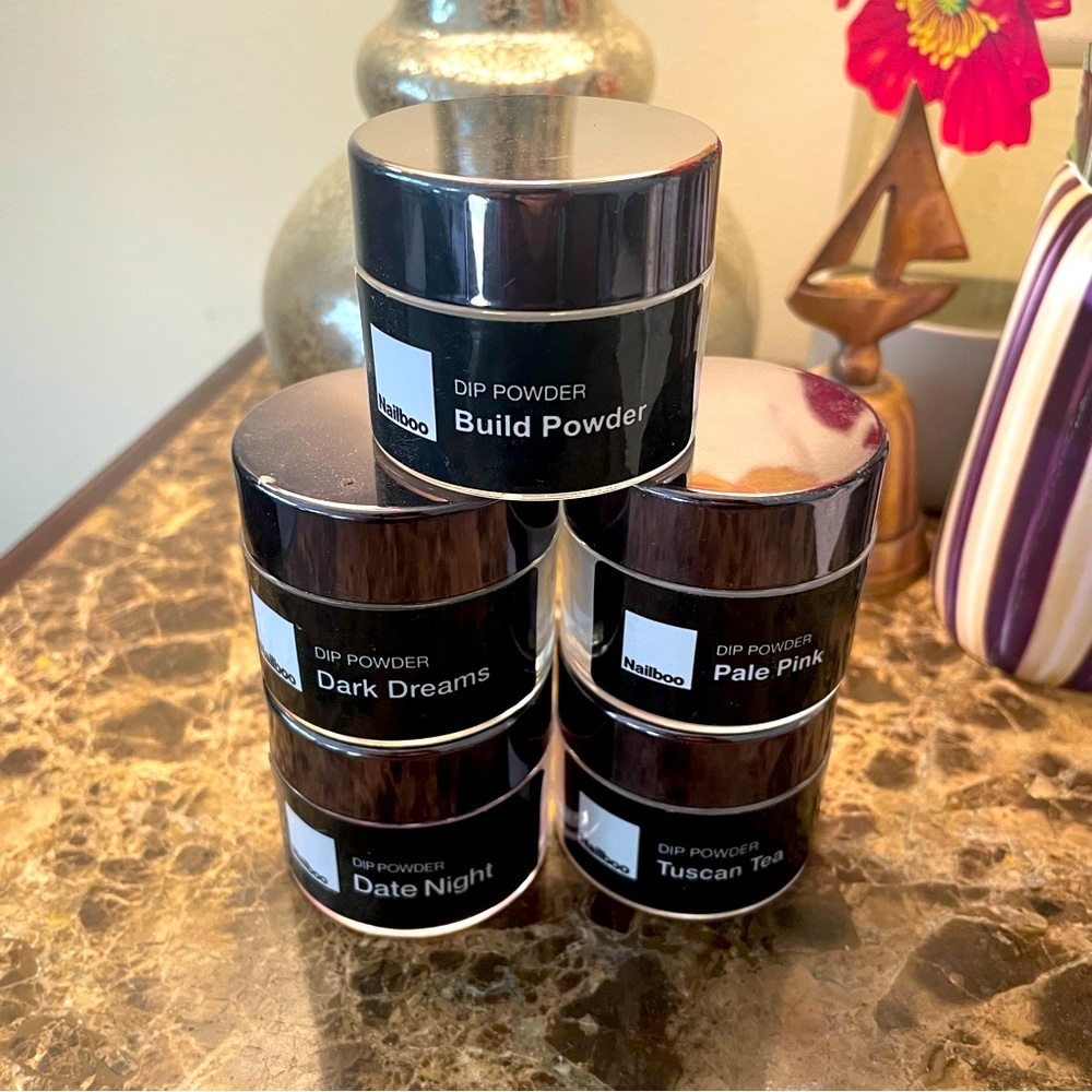 Nailboo Lot. 4 colors and builder powder
